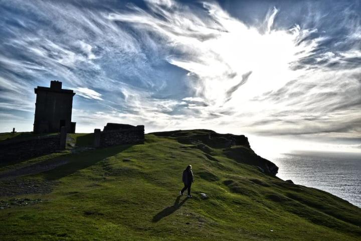 Skellig View Sunset Cliffs View Apartment Portmagee Esterno foto