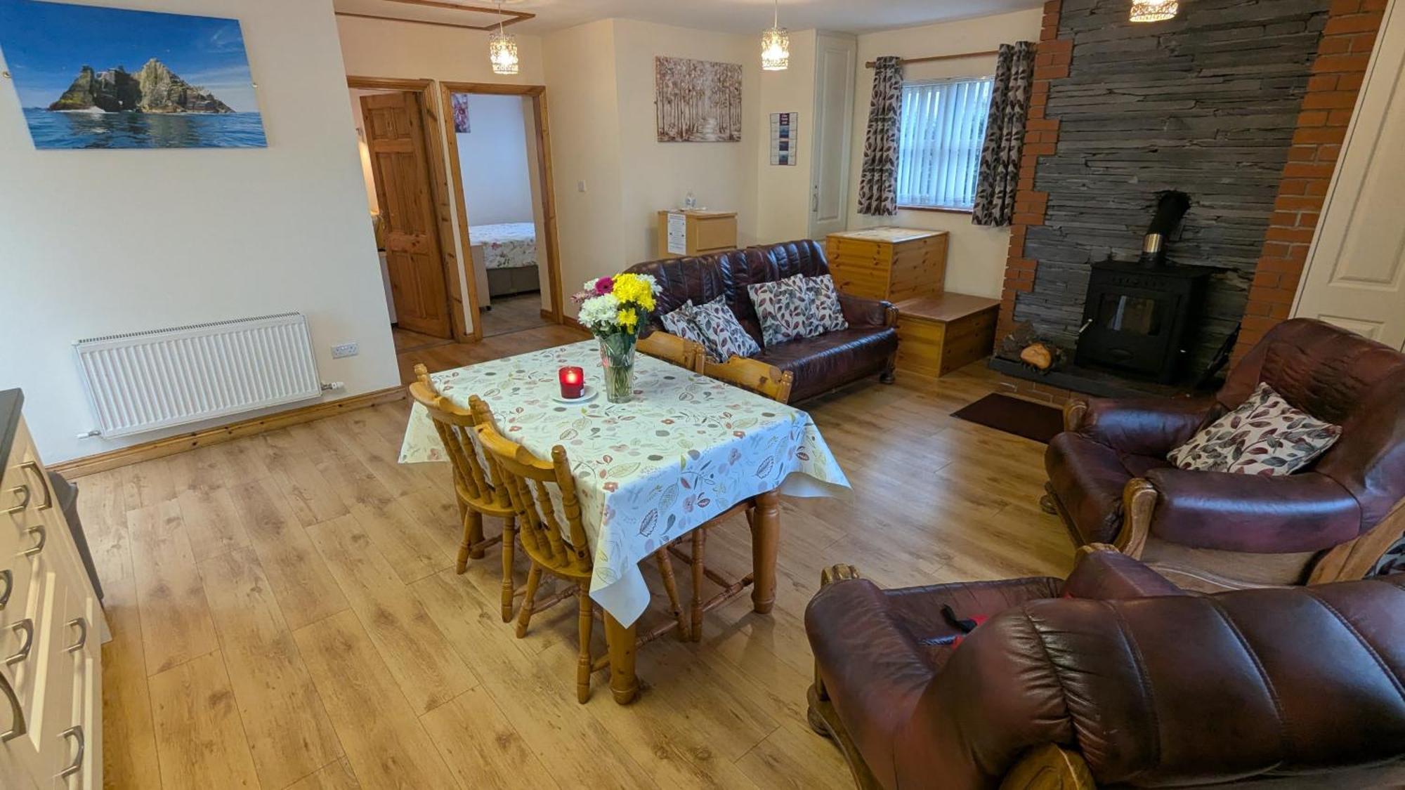 Skellig View Sunset Cliffs View Apartment Portmagee Esterno foto