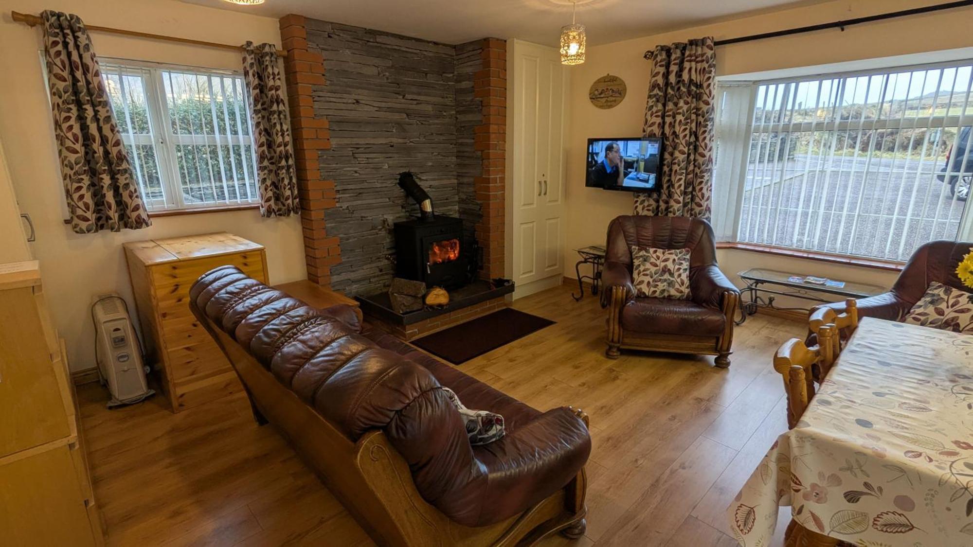Skellig View Sunset Cliffs View Apartment Portmagee Esterno foto