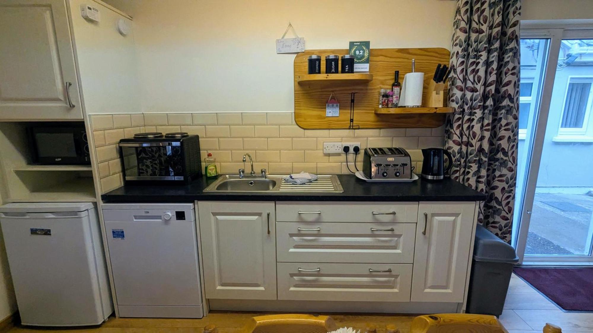 Skellig View Sunset Cliffs View Apartment Portmagee Esterno foto
